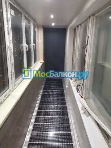 Услуги и дополнительные опции для остекления балконов от компании МосБалкон в Москве