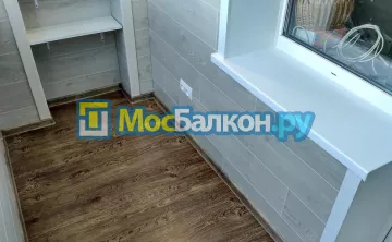 Отделка балкона и лоджии пластиковыми ПВХ панелями в Красногорске от компании МосБалкон