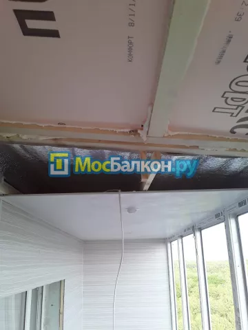 Крыша на балконе в Красногорске монтаж и ремонт по выгодной цене от МосБалкон