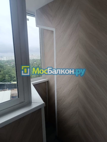 Отделка балкона и лоджии пластиковыми ПВХ панелями в Красногорске от компании МосБалкон