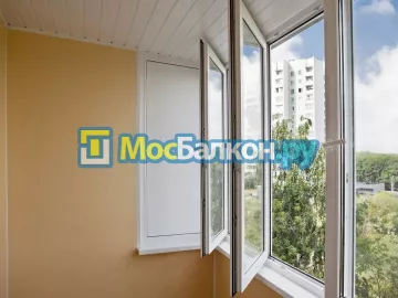 Пластиковое остекление балконов под ключ по доступным ценам в Красногорске | МосБалкон