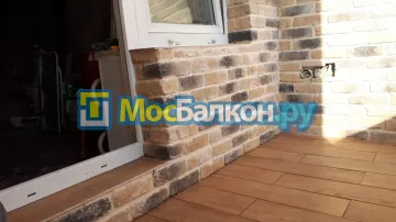 Цена на отделку лоджии декоративным камнем в Москве