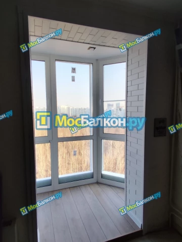 Панорамное остекление заказать под ключ по выгодной цене в Красногорске от компании МосБалкон