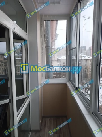 Отделка балкона и лоджии пластиковыми ПВХ панелями в Красногорске от компании МосБалкон