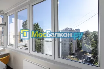 Французское остекление балконов и лоджий под ключ по доступным ценам в Красногорске | МосБалкон