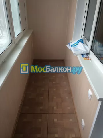 Отделка балкона и лоджии пластиковыми ПВХ панелями в Красногорске от компании МосБалкон