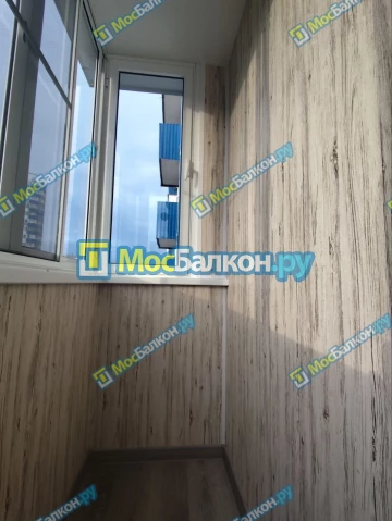 Отделка балкона и лоджии пластиковыми ПВХ панелями в Красногорске от компании МосБалкон